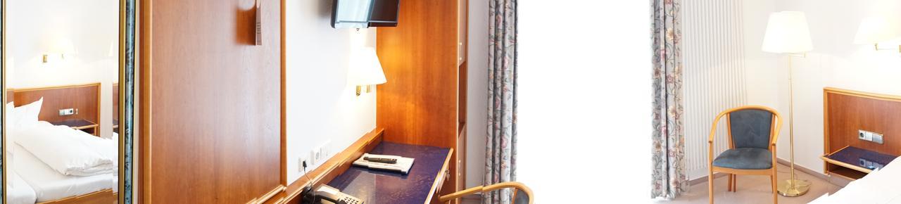 Hotel-Restaurant Roter Ochsen Lauchheim Екстериор снимка